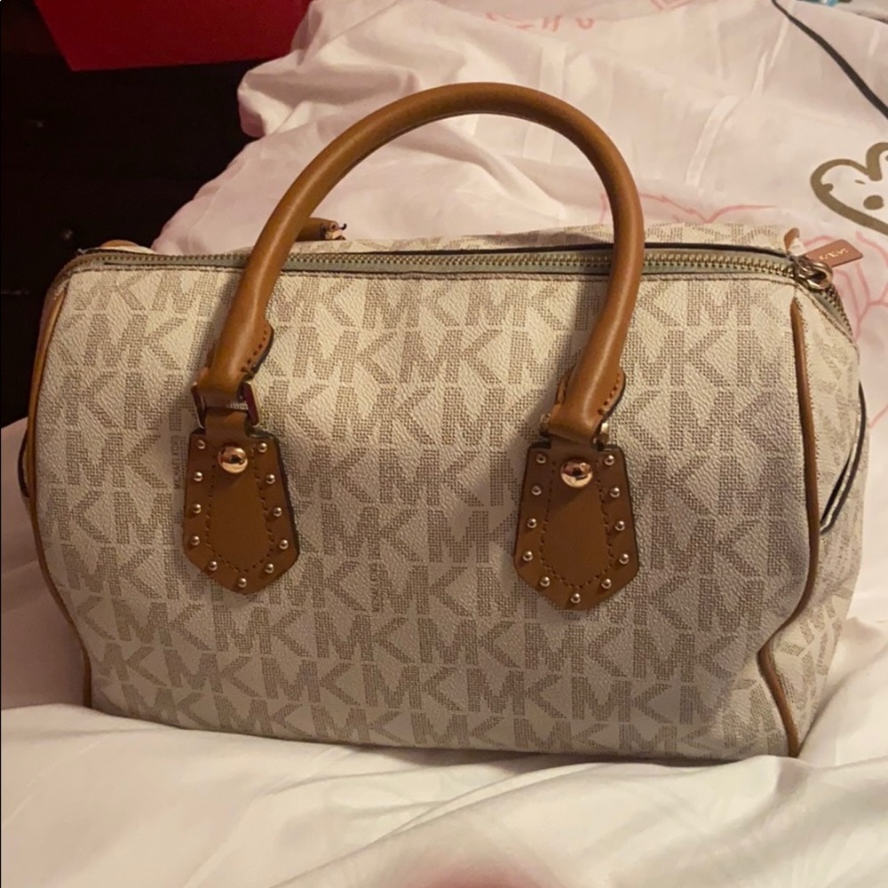 Purse and wallet
